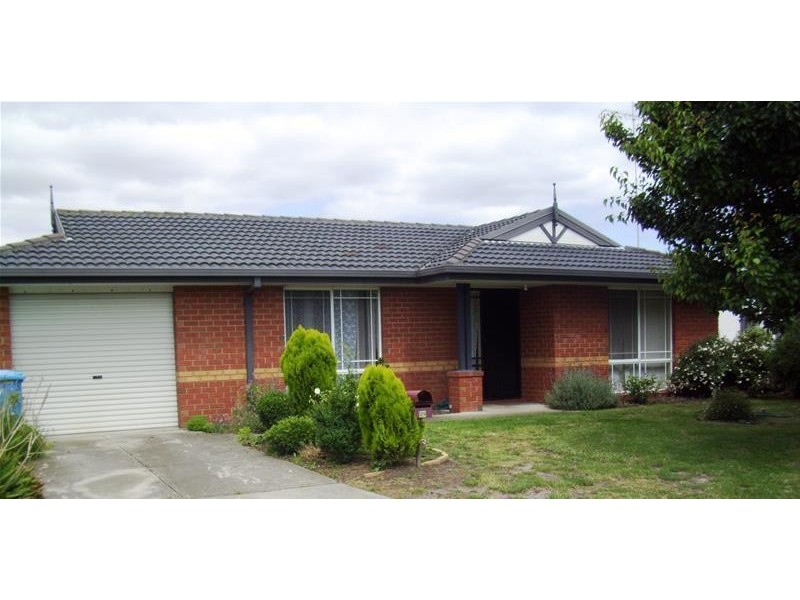 29 Sneddon Drive, Narre Warren South VIC 3805