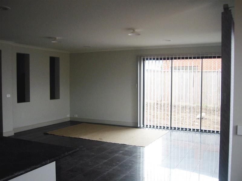 27 St Anne’s Crescent, Berwick VIC 3806