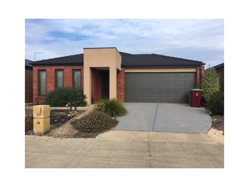 31 Glenelg Street, Clyde North VIC 3978
