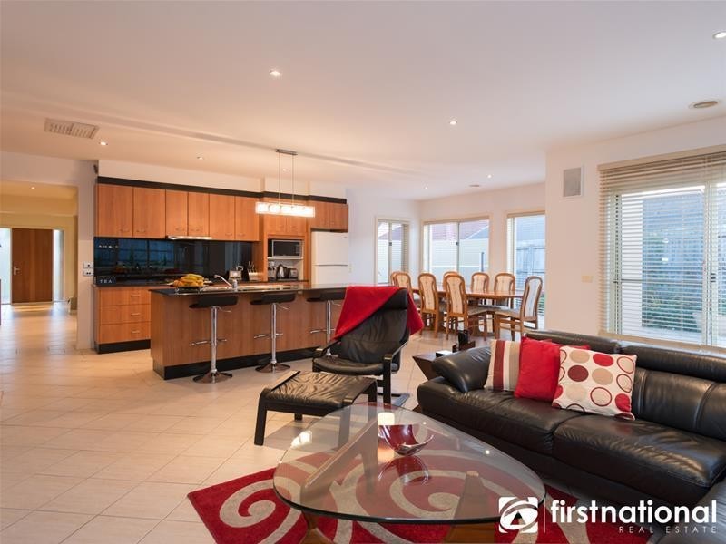 29 Grange Circuit, Beaconsfield VIC 3807