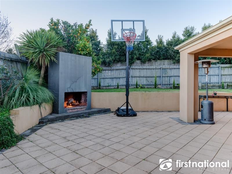 29 Grange Circuit, Beaconsfield VIC 3807