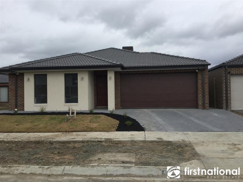 42 Rosina Drive, Officer VIC 3809