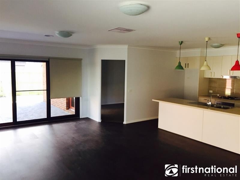 42 Rosina Drive, Officer VIC 3809