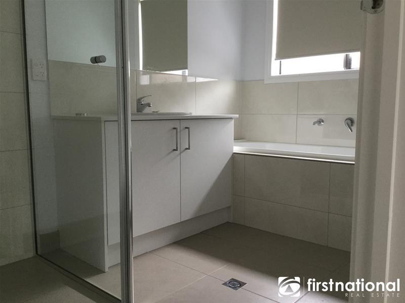 42 Rosina Drive, Officer VIC 3809