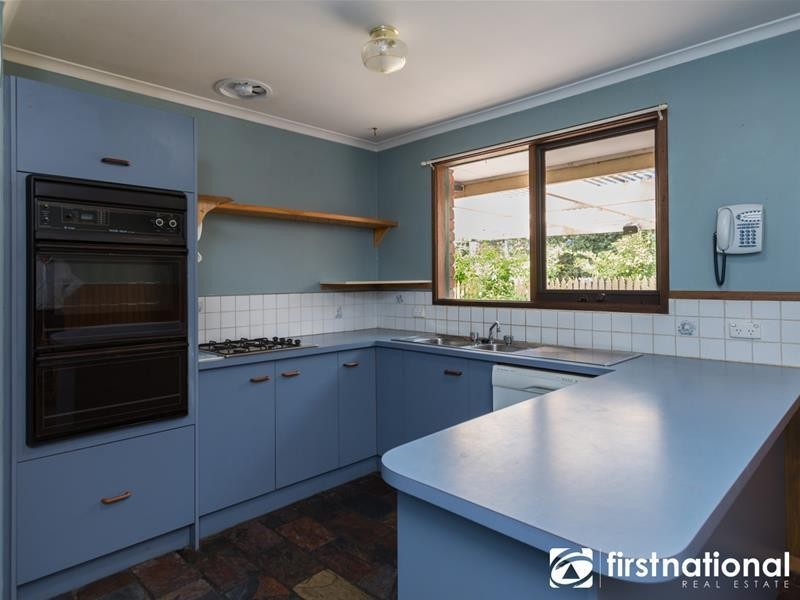 64 Collins Crescent, Berwick VIC 3806