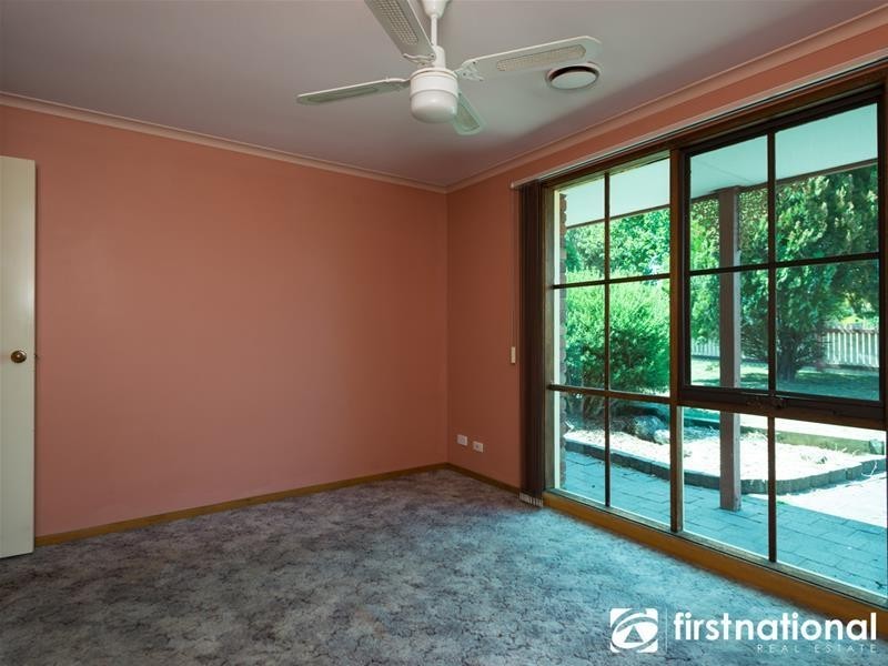 64 Collins Crescent, Berwick VIC 3806