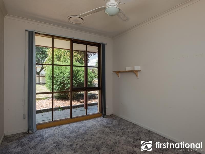 64 Collins Crescent, Berwick VIC 3806