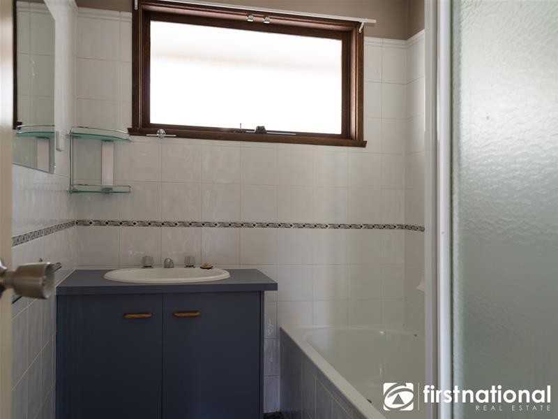 64 Collins Crescent, Berwick VIC 3806