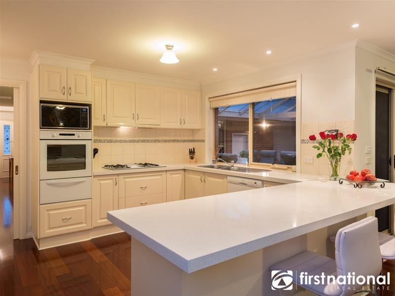 37 Lorikeet Drive, Berwick VIC 3806