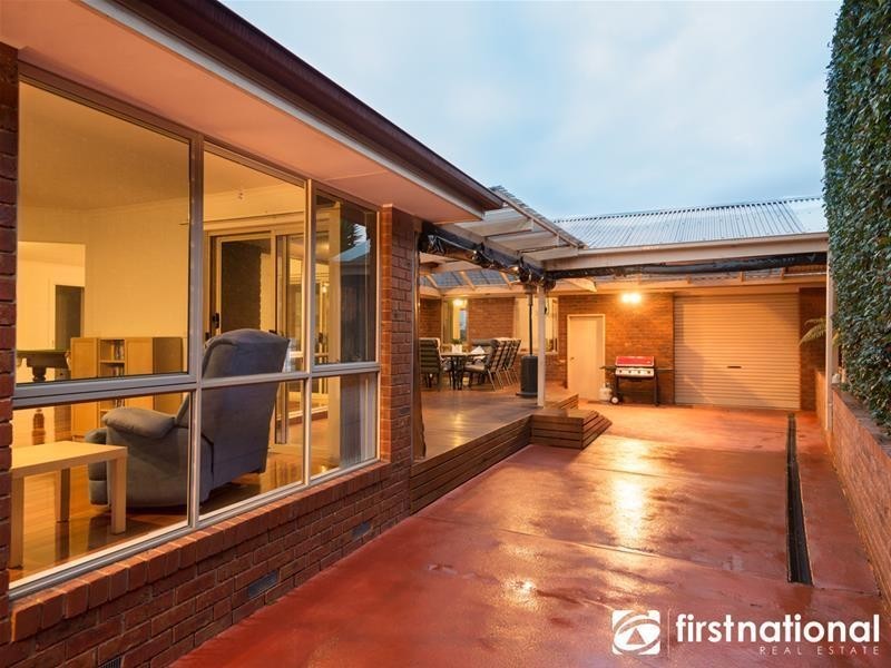 37 Lorikeet Drive, Berwick VIC 3806