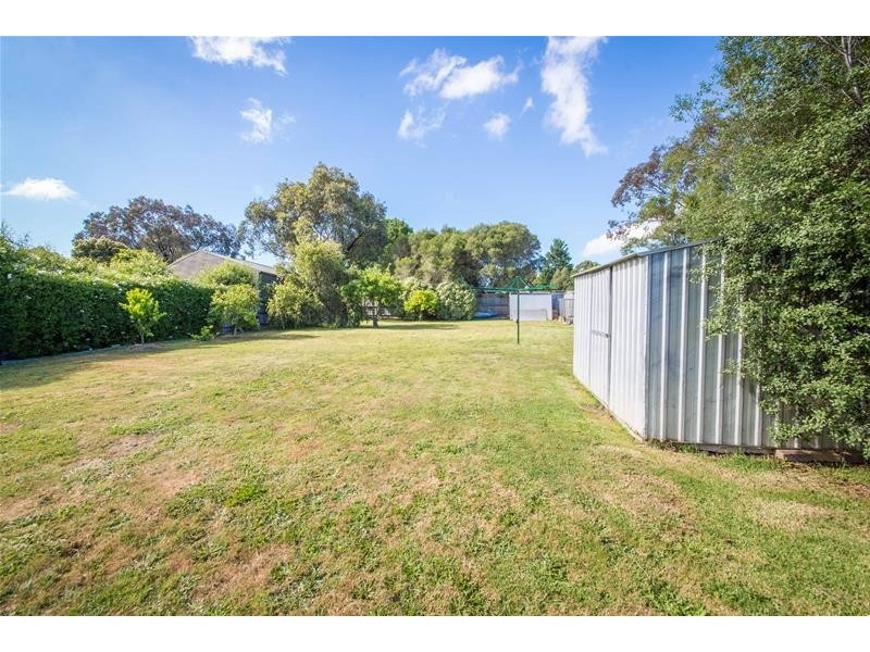 12 Mahon Crescent, Narre Warren VIC 3805