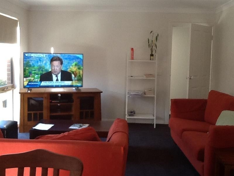 12 Naas Road, Clyde North VIC 3978