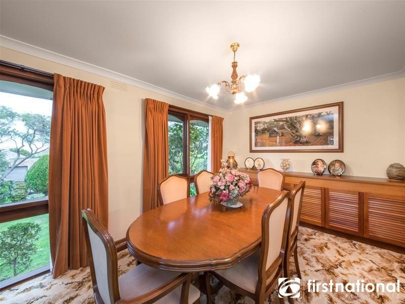 32 Outlook Drive, Berwick VIC 3806