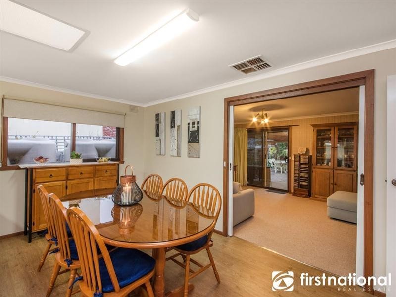 32 Outlook Drive, Berwick VIC 3806