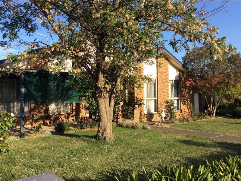 50 Hinrichsen Drive, Hallam VIC 3803