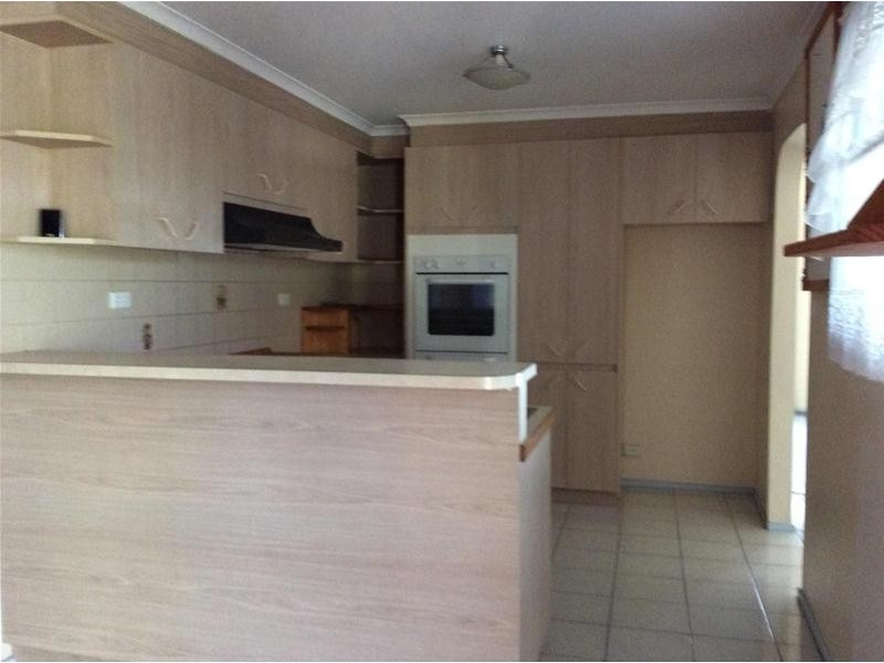 50 Hinrichsen Drive, Hallam VIC 3803