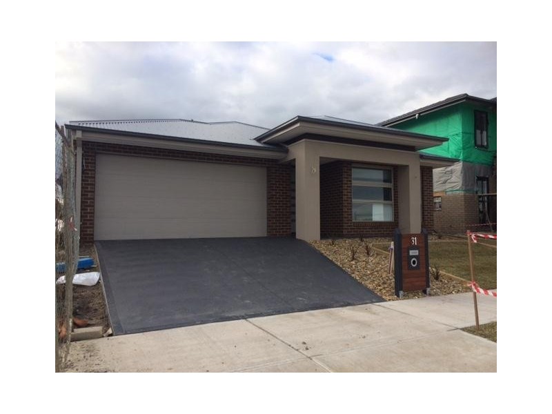 31 Firewheel Road, Officer VIC 3809