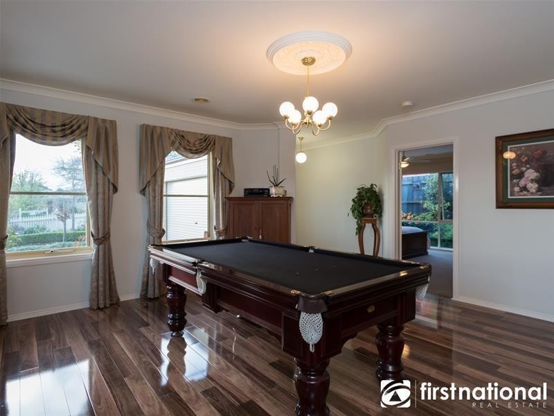 9 Kerry Place, Garfield VIC 3814