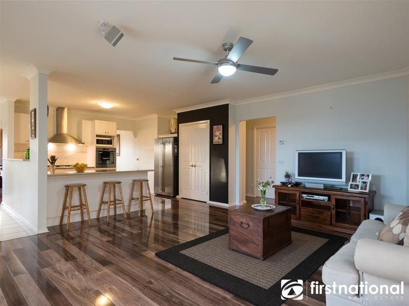 9 Kerry Place, Garfield VIC 3814