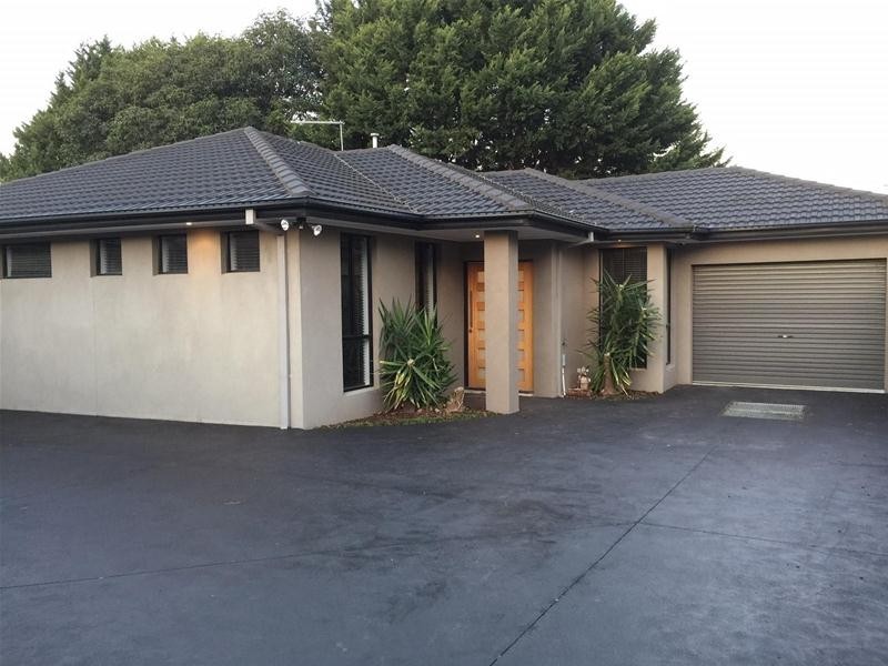 4A Manuka Road, Berwick VIC 3806