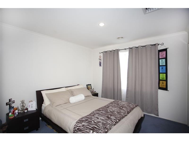 49 Sherwood Road, Narre Warren South VIC 3805