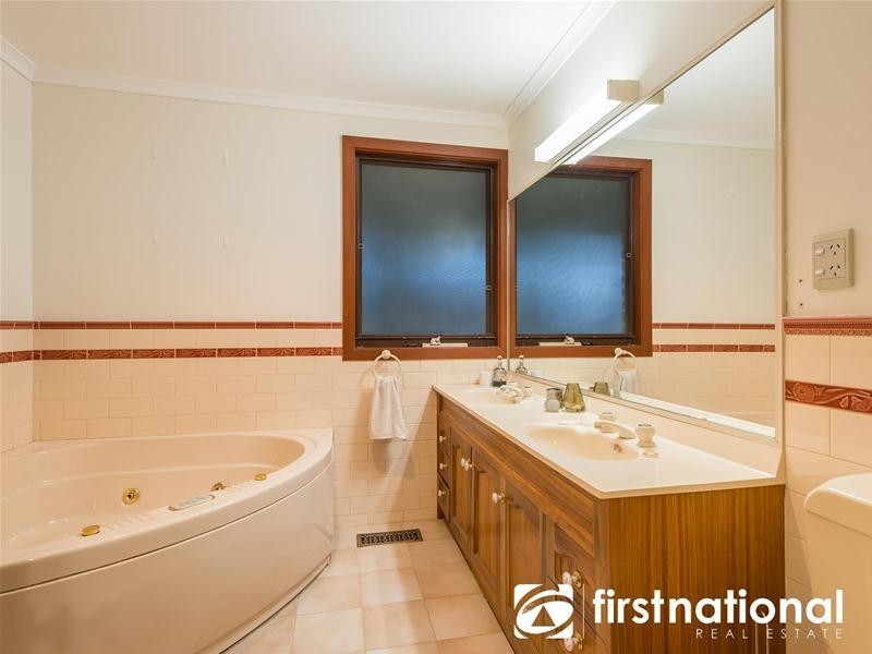 5 Guest Road, Pakenham VIC 3810