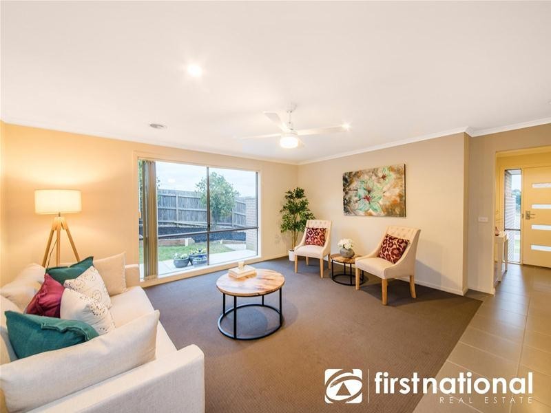 17 Rimfire Avenue, Drouin VIC 3818