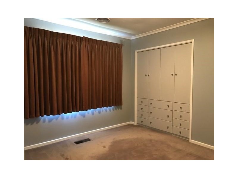 2 Ayr Court, Berwick VIC 3806