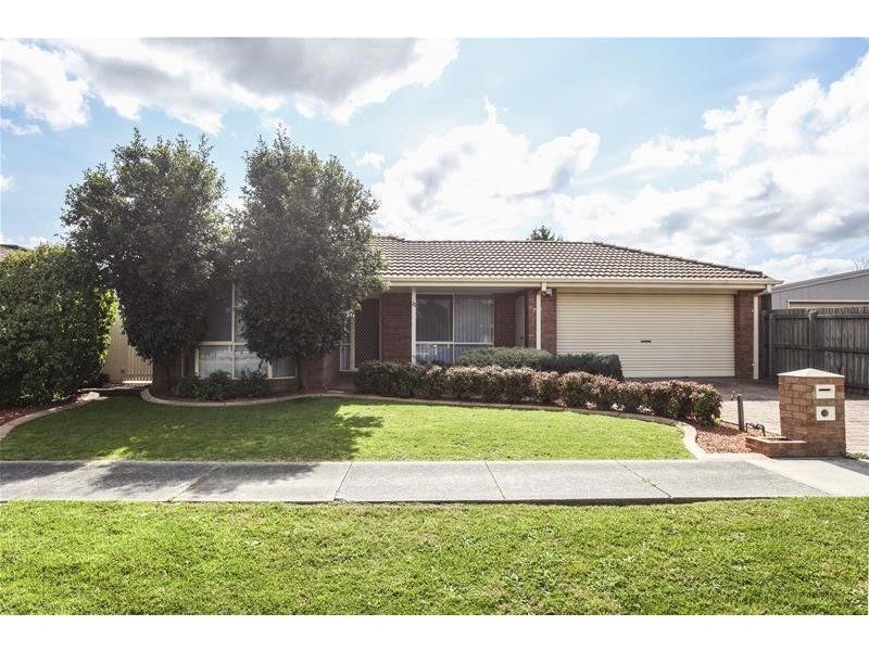 22 Warrenwood Place, Narre Warren VIC 3805