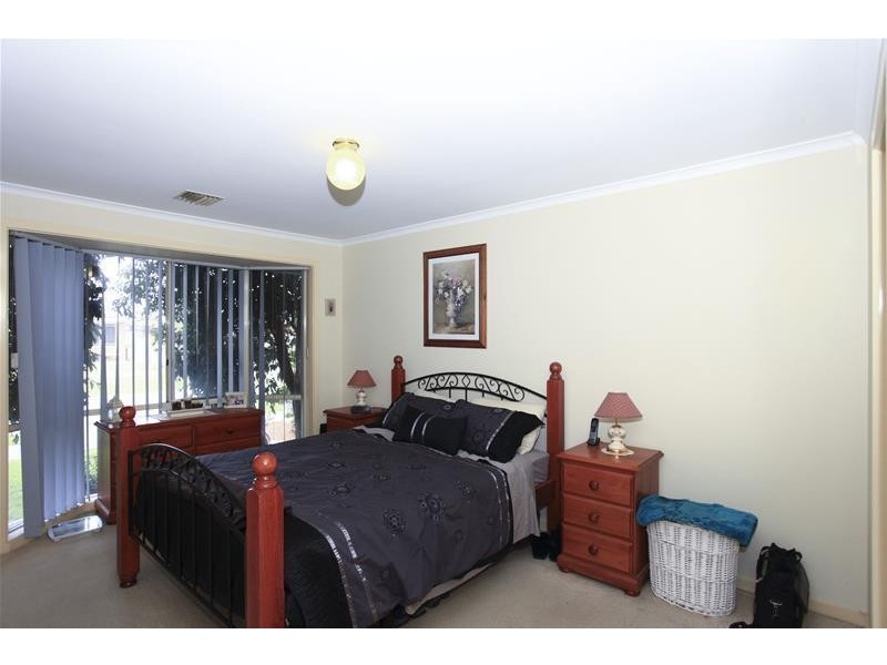 22 Warrenwood Place, Narre Warren VIC 3805