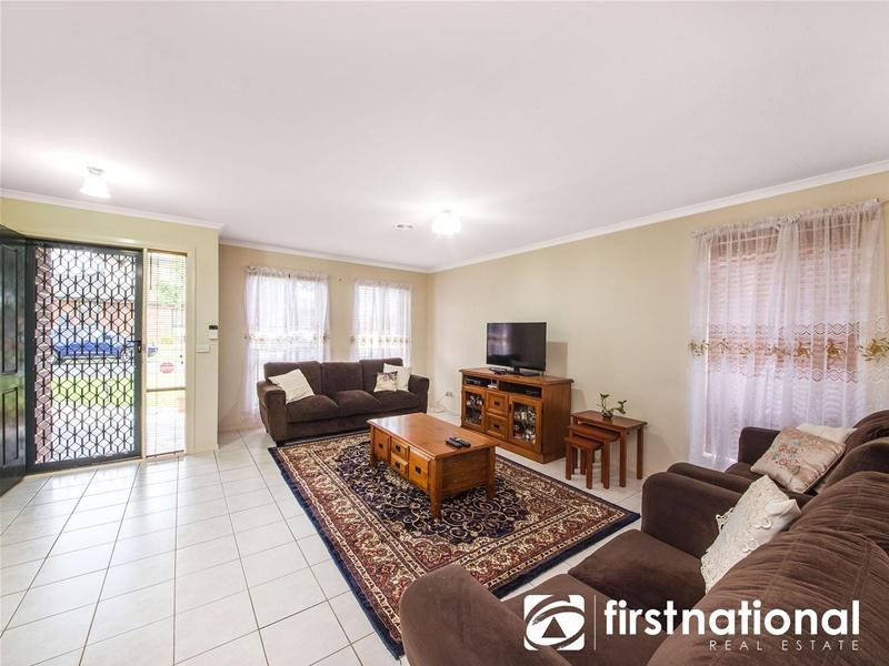 17 Glenora Way, Hampton Park VIC 3976