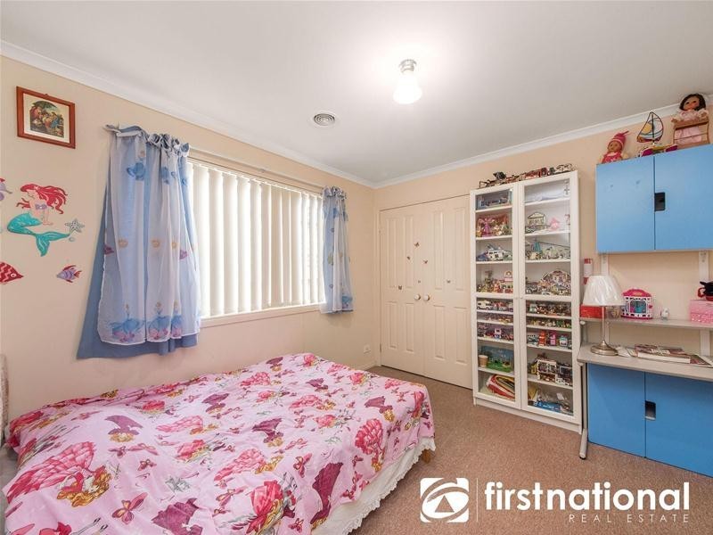 17 Glenora Way, Hampton Park VIC 3976