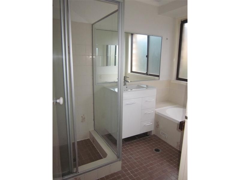 16 Bunker Street, Minchinbury NSW 2770