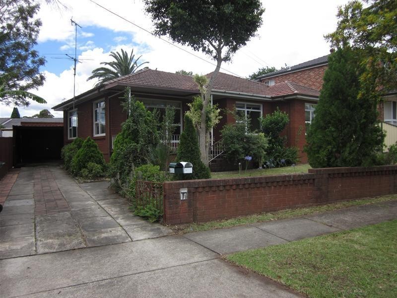 11 Carhullen Street, Merrylands NSW 2160