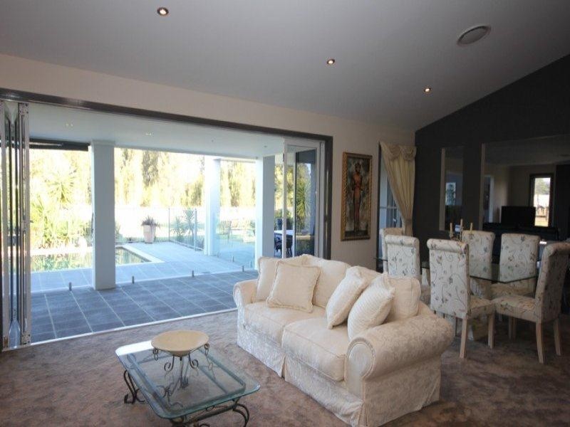 30 Portrush Crescent, Luddenham NSW 2745