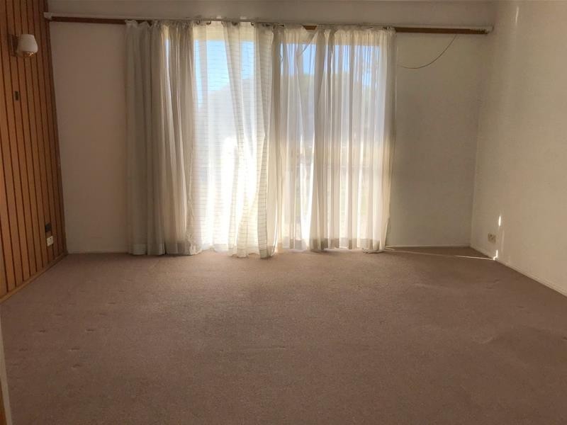 10 Bega Street, Pendle Hill NSW 2145