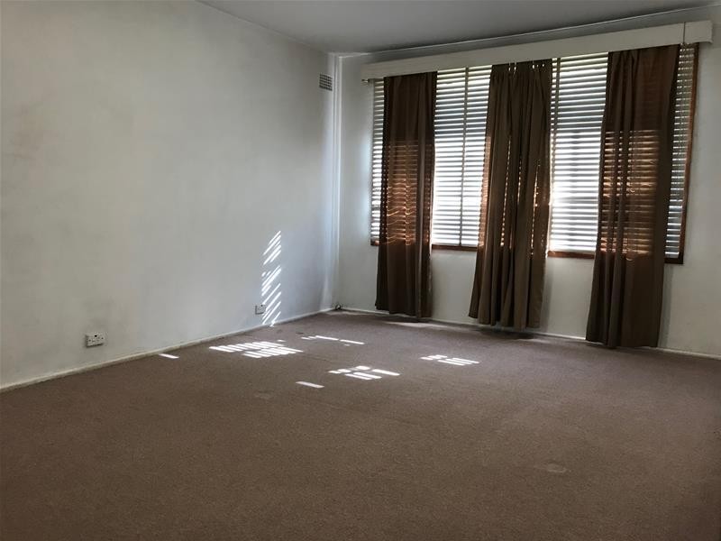 10 Bega Street, Pendle Hill NSW 2145