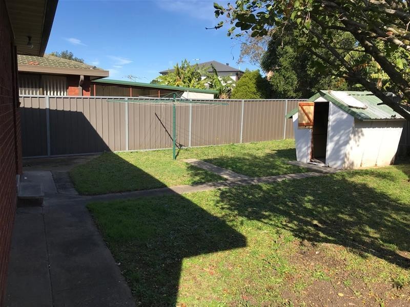 10 Bega Street, Pendle Hill NSW 2145