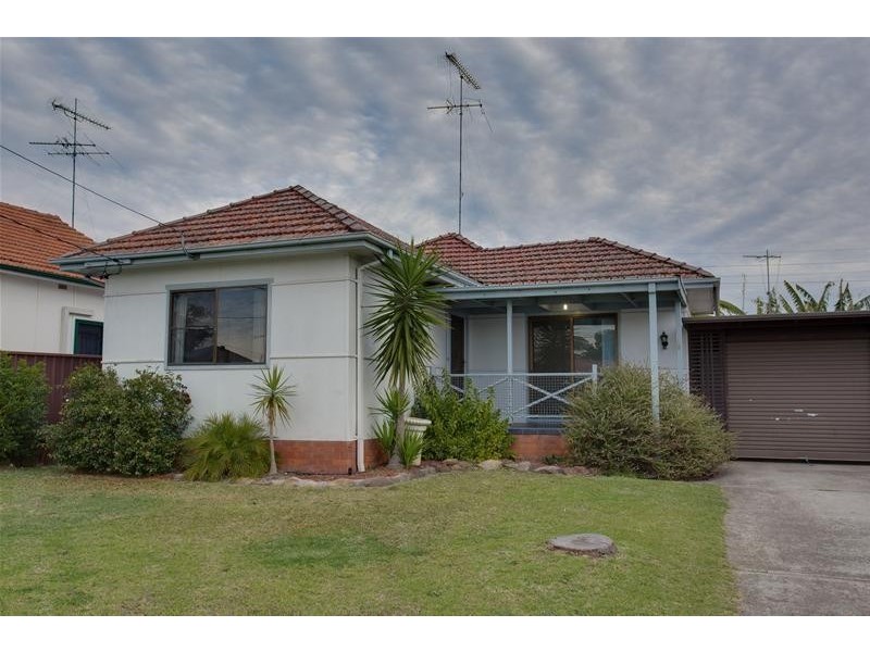 18 Warialda Street, Merrylands NSW 2160