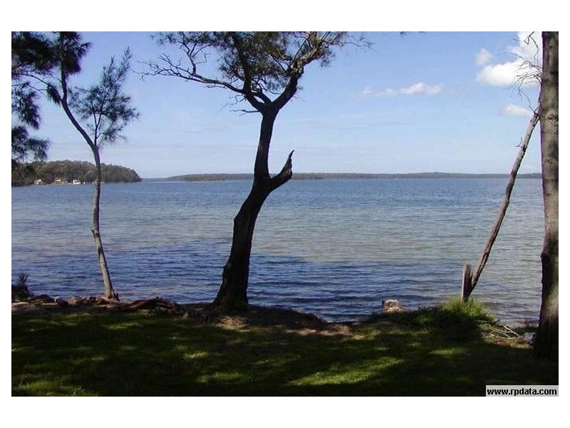 19 St Georges Road, St Georges Basin NSW 2540