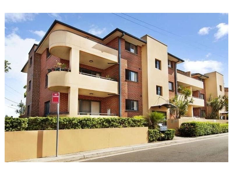 8/27 Station Street, Harris Park NSW 2150