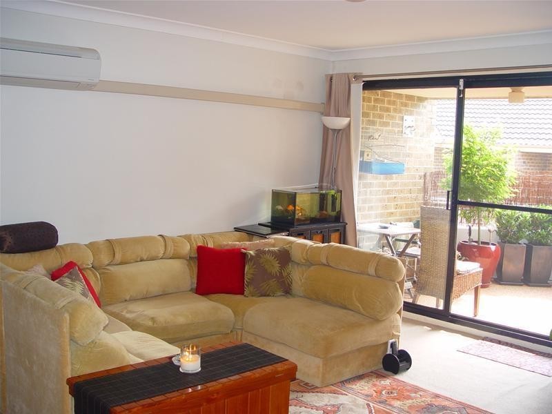 11/235 Targo Road, Toongabbie NSW 2146