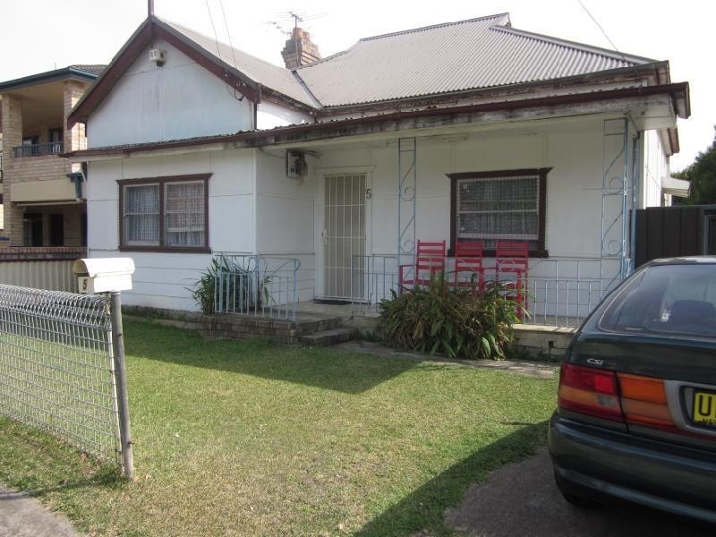 5 Cross Street, Guildford NSW 2161