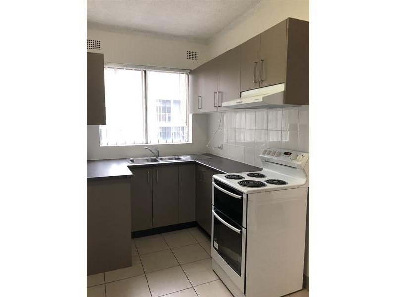 9/142 Good Street, Harris Park NSW 2150