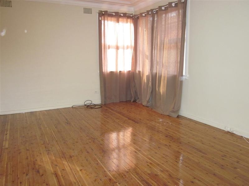 32 Cooyong Crescent, Toongabbie NSW 2146