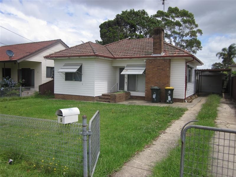 5 Phillip Street, Guildford West NSW 2161