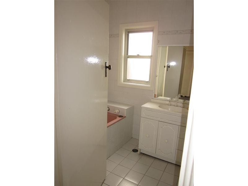 5 Phillip Street, Guildford West NSW 2161