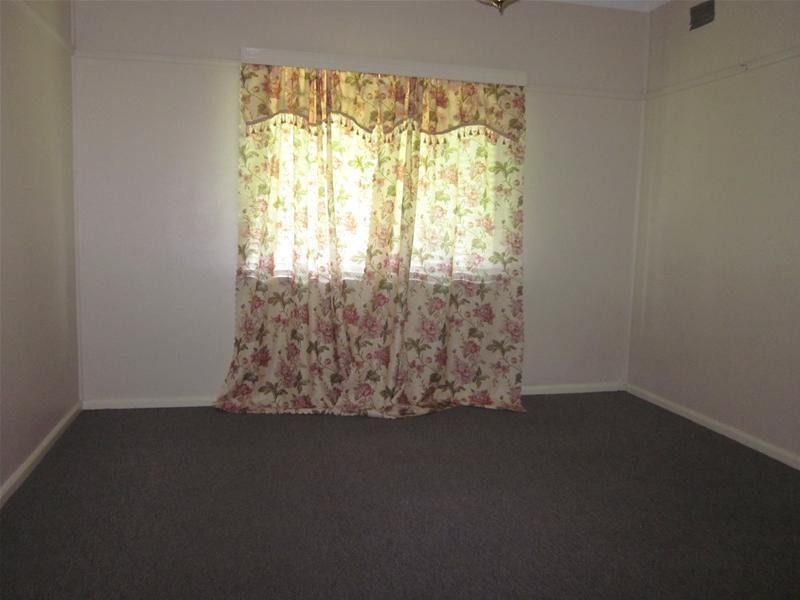 5 Phillip Street, Guildford West NSW 2161