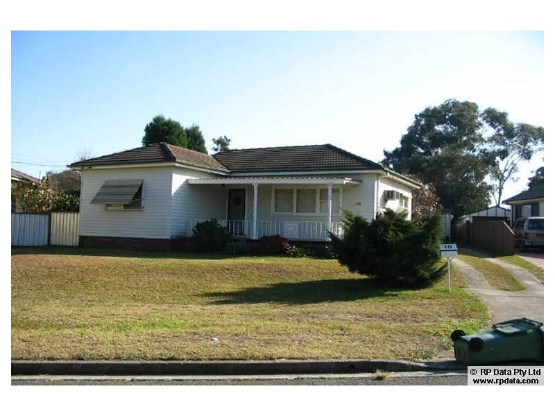 10 Highland Avenue, Toongabbie NSW 2146