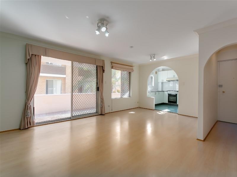 2/18-20 Thomas  Street, Parramatta NSW 2150
